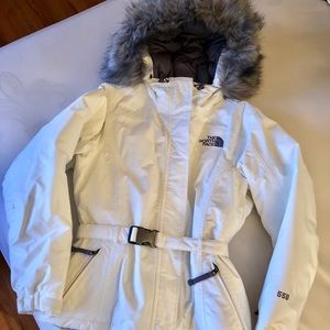Women’s North Face 550 Hooded Coat with Fut & Belt